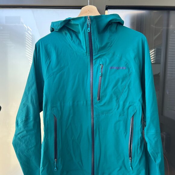 Patagonia W's Stretch Rainshadow Jacket - Picture 1 of 6